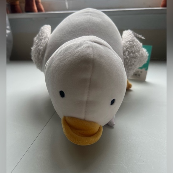 Goose Kids' Mini Weighted Plush Throw
Pillow White - Pillowfort™ - Picture 6 of 14